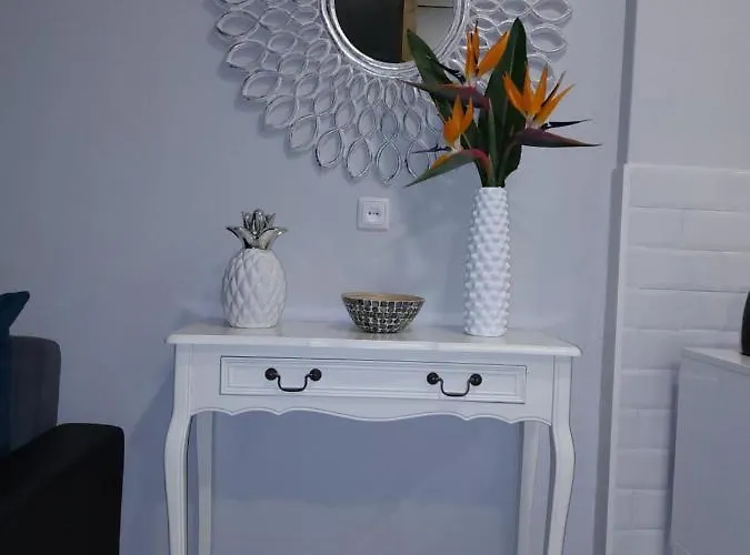 Pinneapple Studio * Ponta Delgada